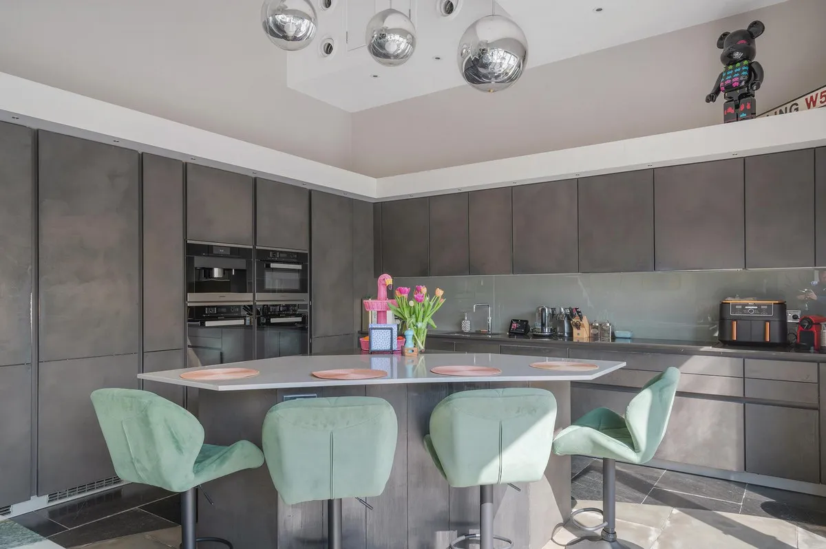 Madeley Road, London, W5, photo 8