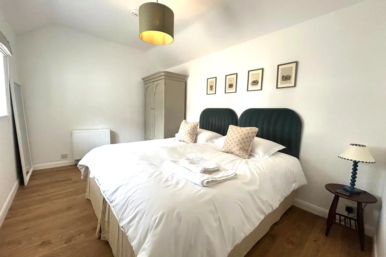 Longmoor Road, Liphook, GU30, photo 6