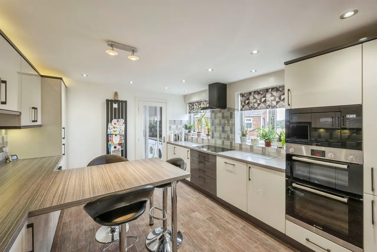 Wincanton Close, MEXBOROUGH, photo 10