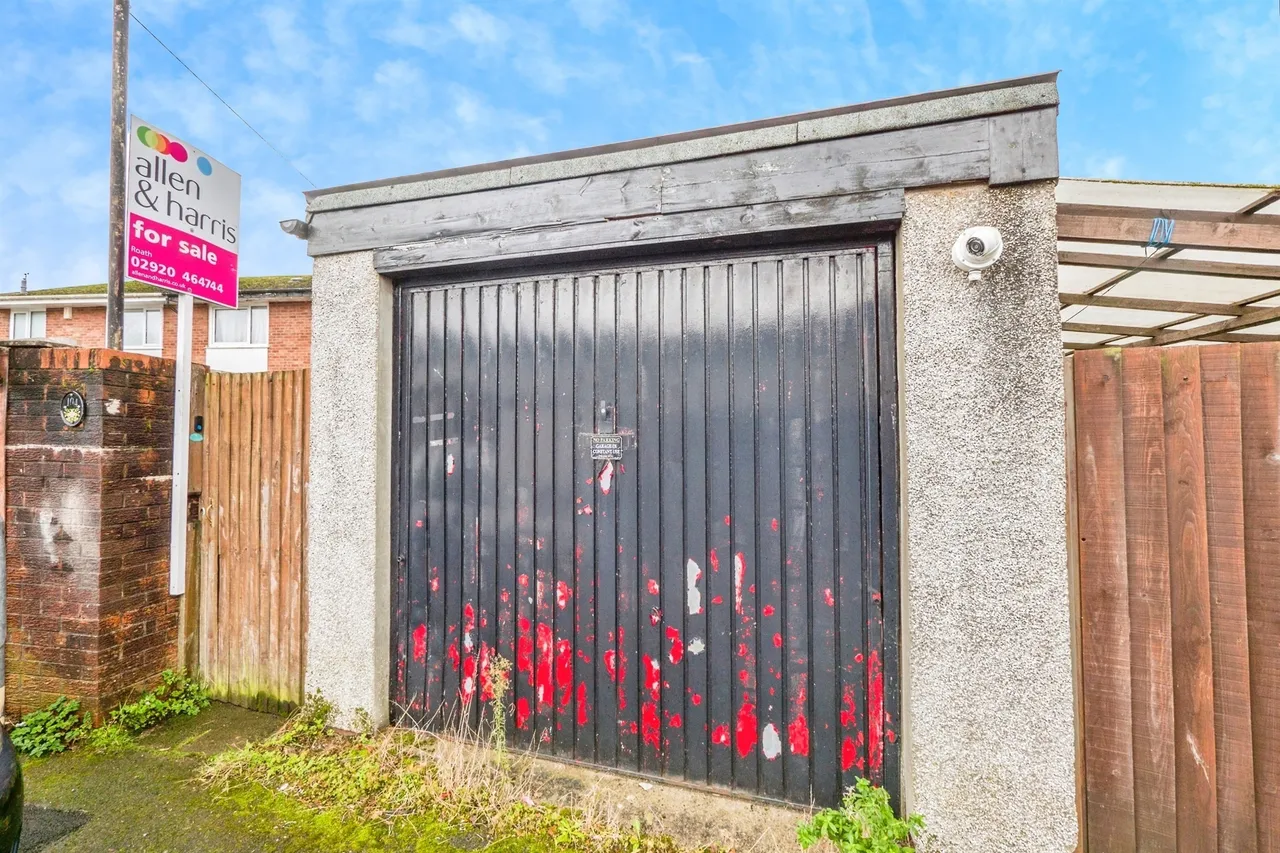 Bryn Pinwydden, Pentwyn, CF23, photo 17