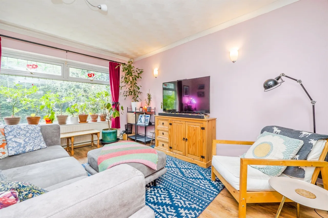 Bryn Pinwydden, Pentwyn, CF23, photo 12