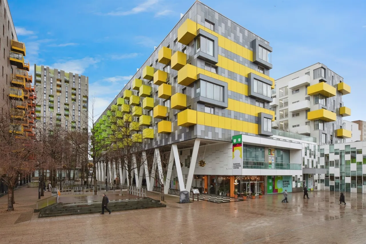 1 bed flat for sale, Arboretum Place, Barking, IG11