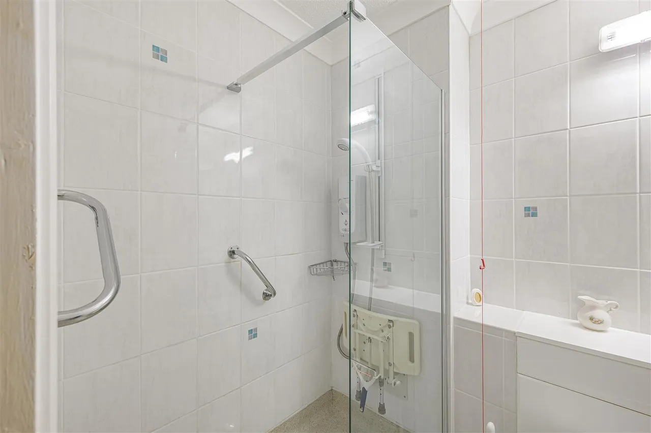 Sutton Road, Seaford, photo 14