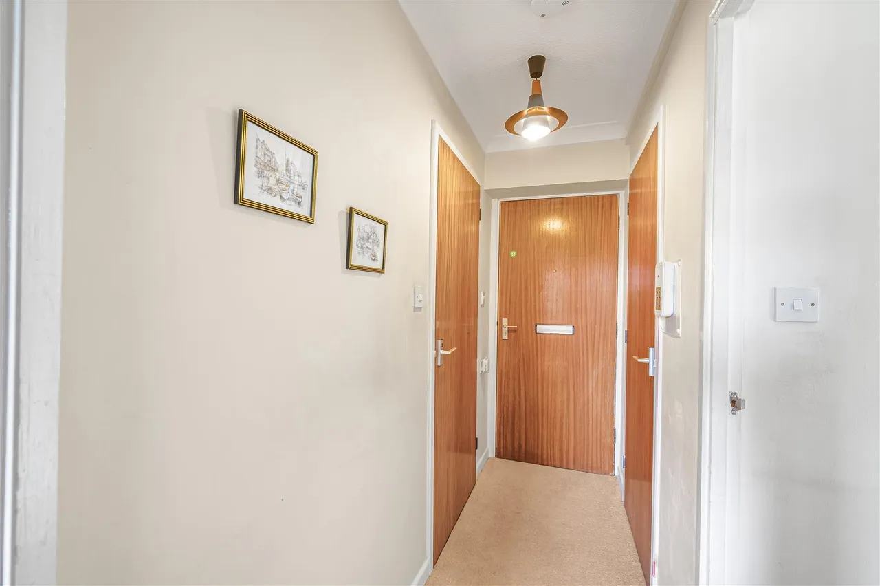 Sutton Road, Seaford, photo 11