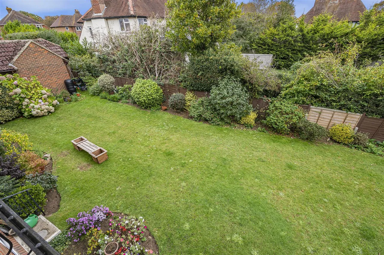 Sutton Road, Seaford, photo 17