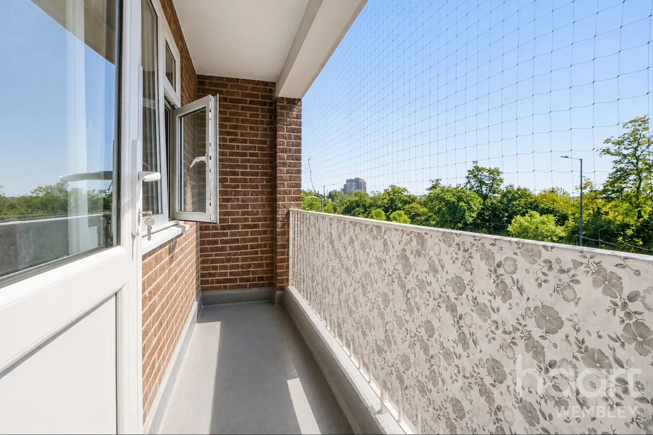 Atherton Heights, Wembley, HA0, photo 7