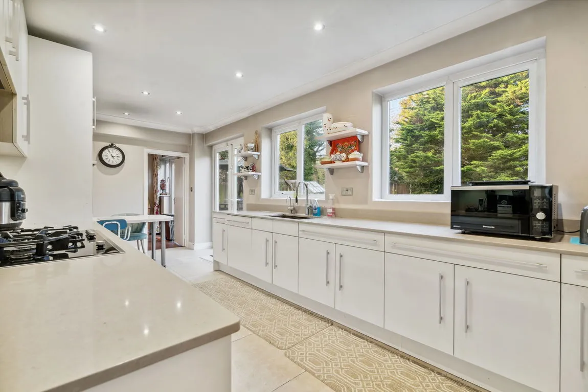 Eastglade, Pinner, HA5, photo 2