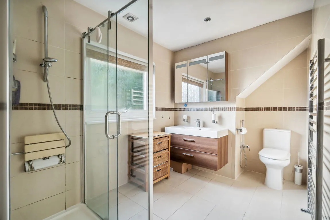 Eastglade, Pinner, HA5, photo 9