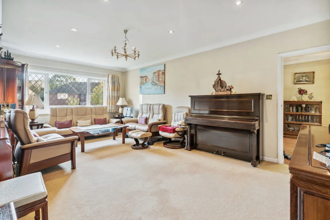 Eastglade, Pinner, HA5, photo 3