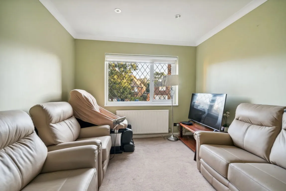 Eastglade, Pinner, HA5, photo 7