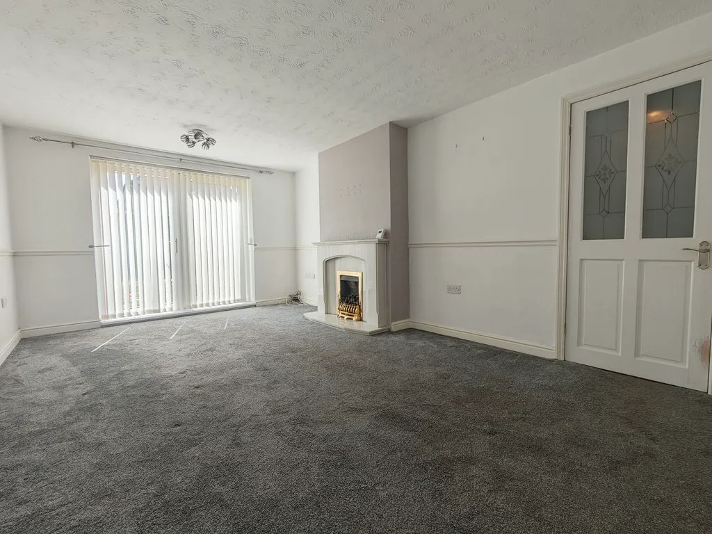 Highfield Avenue, Carlisle CA2 6NH, photo 2