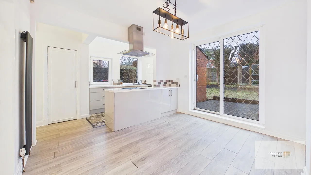 Palatine Drive, Bury, Greater Manchester, BL9 6RL, photo 2