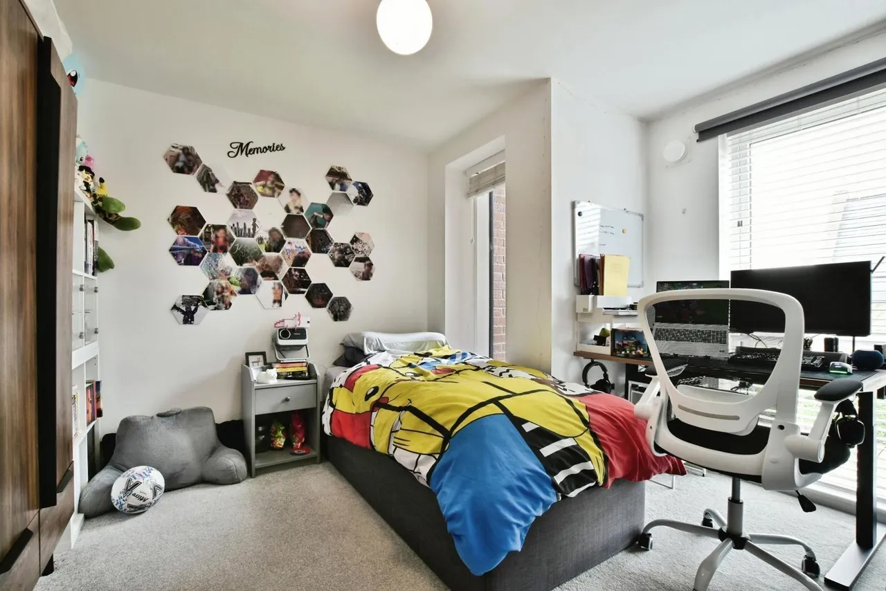 Baskerville Road, Altrincham, Greater Manchester, WA14, photo 21