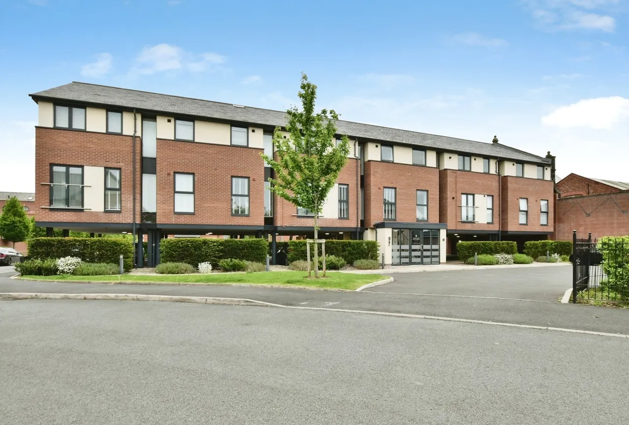 Baskerville Road, Altrincham, Greater Manchester, WA14, photo 20