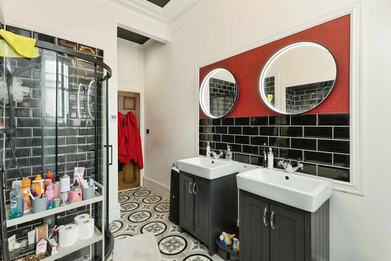 South Cliff, Eastbourne, BN20, photo 14