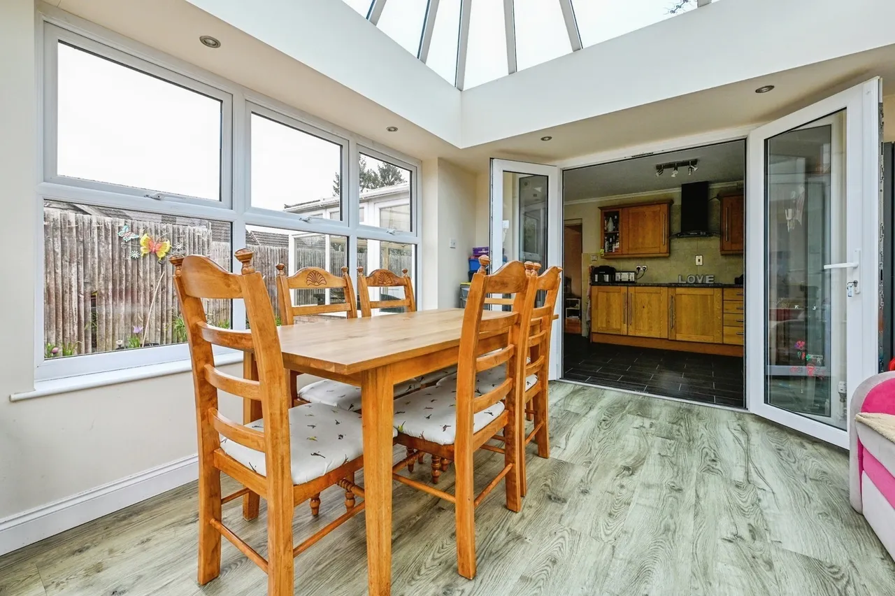 Regent Avenue, West Winch, PE33, photo 7