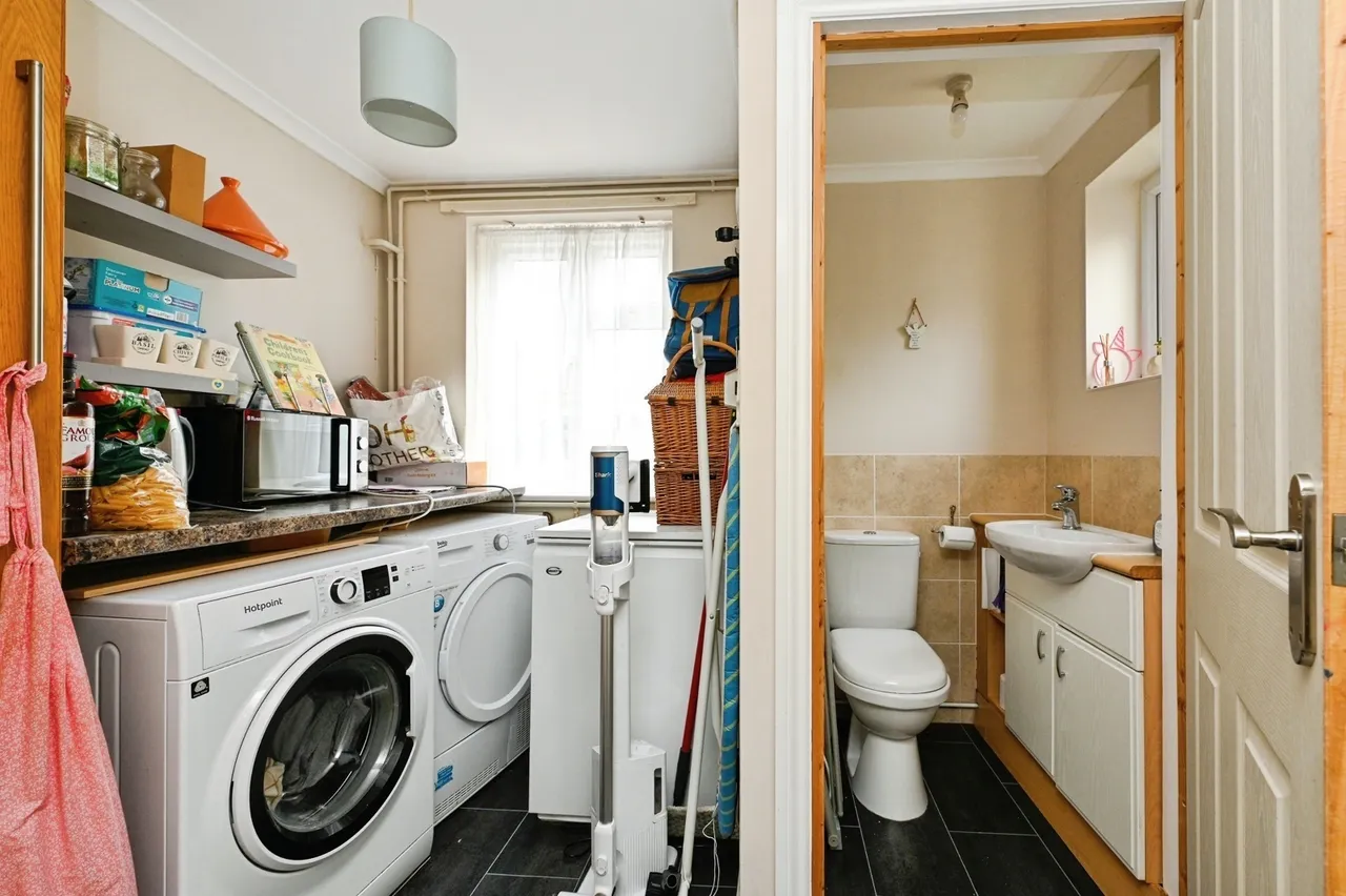 Regent Avenue, West Winch, PE33, photo 13