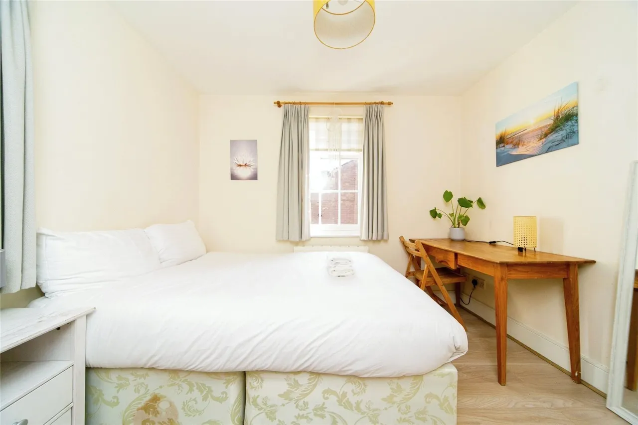 Catharine Street, Liverpool, L8, photo 14