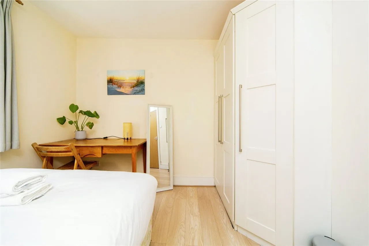 Catharine Street, Liverpool, L8, photo 16