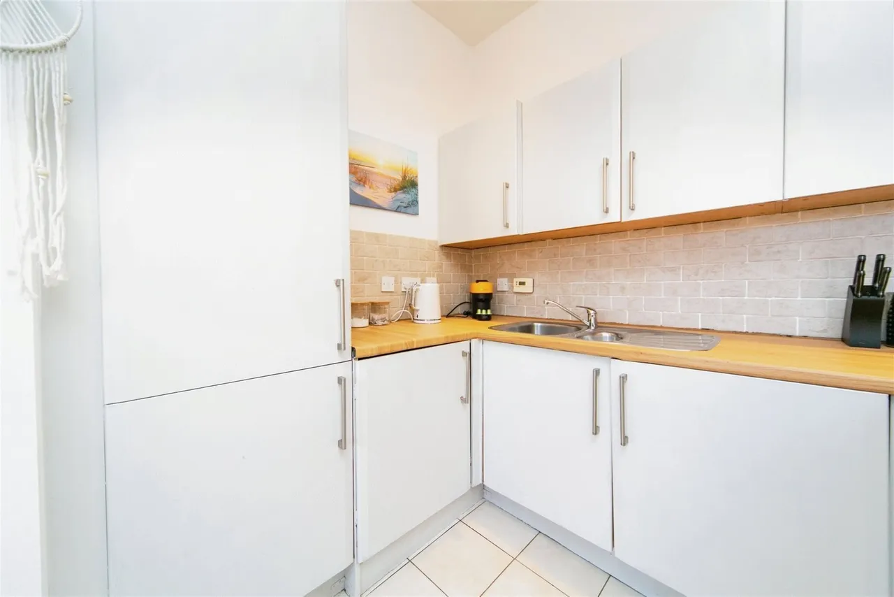 Catharine Street, Liverpool, L8, photo 8