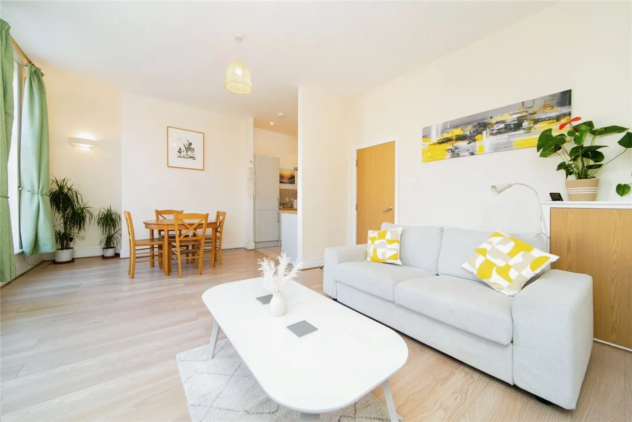 Catharine Street, Liverpool, L8, photo 2