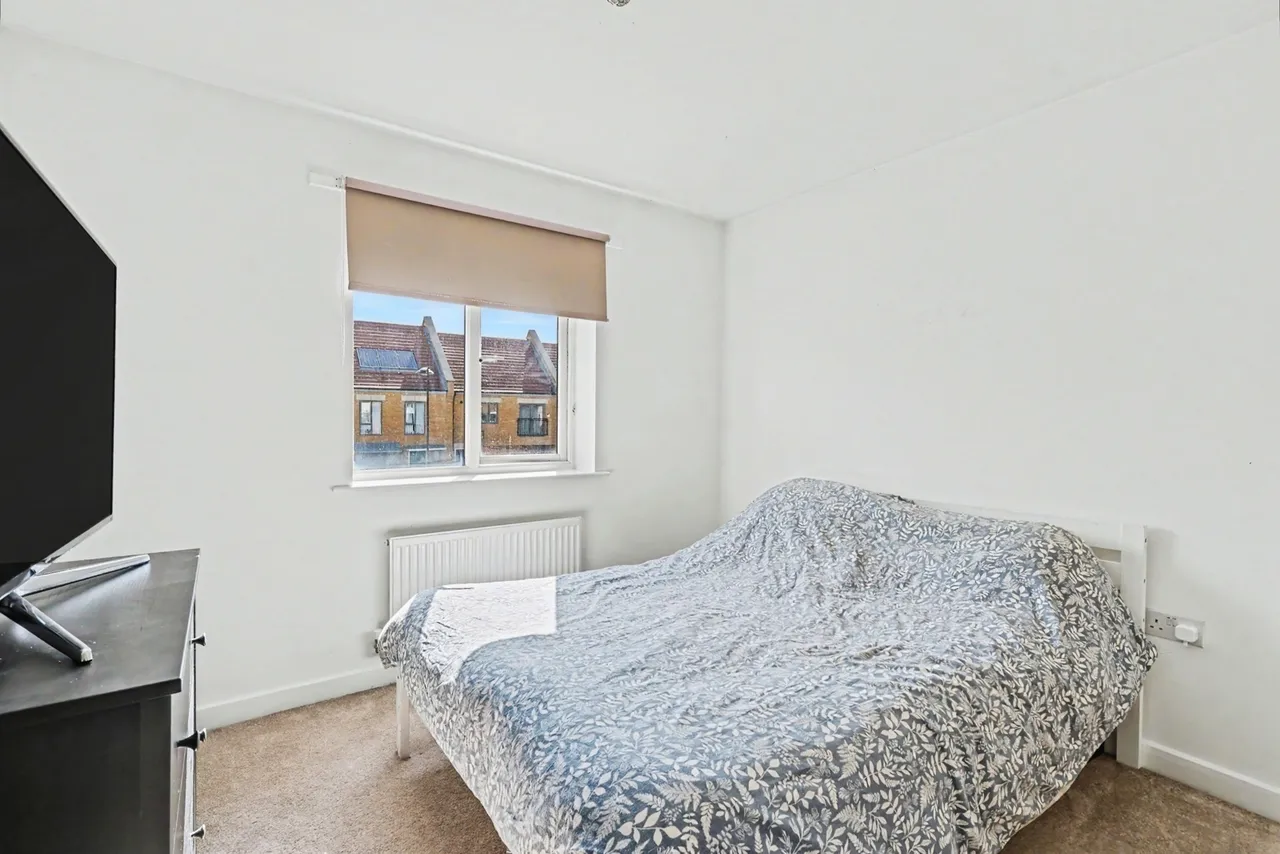 Ashby Wood Drive, Upton, Northampton, Northamptonshire, NN5, photo 6