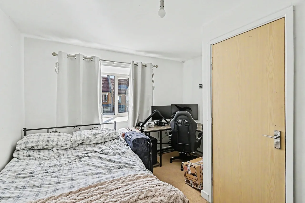 Ashby Wood Drive, Upton, Northampton, Northamptonshire, NN5, photo 9