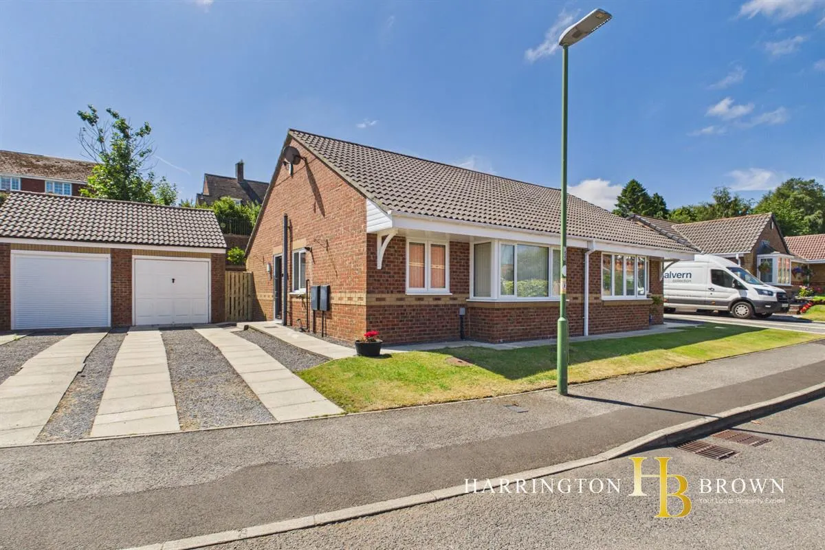 2 bed house for sale — Castlehills, Castleside
