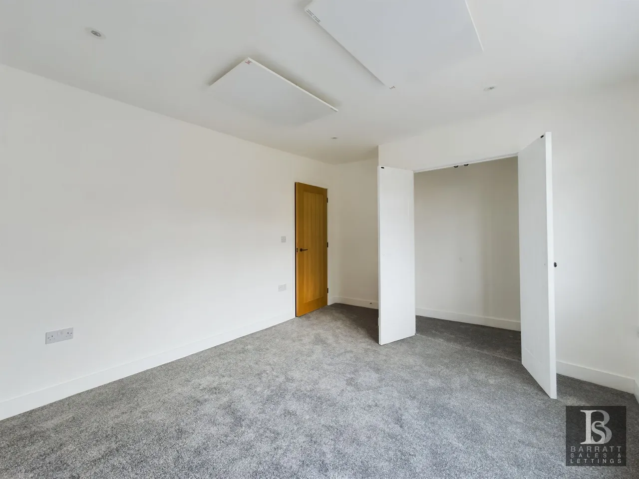 Clarendon Road, Reading, RG6, photo 12