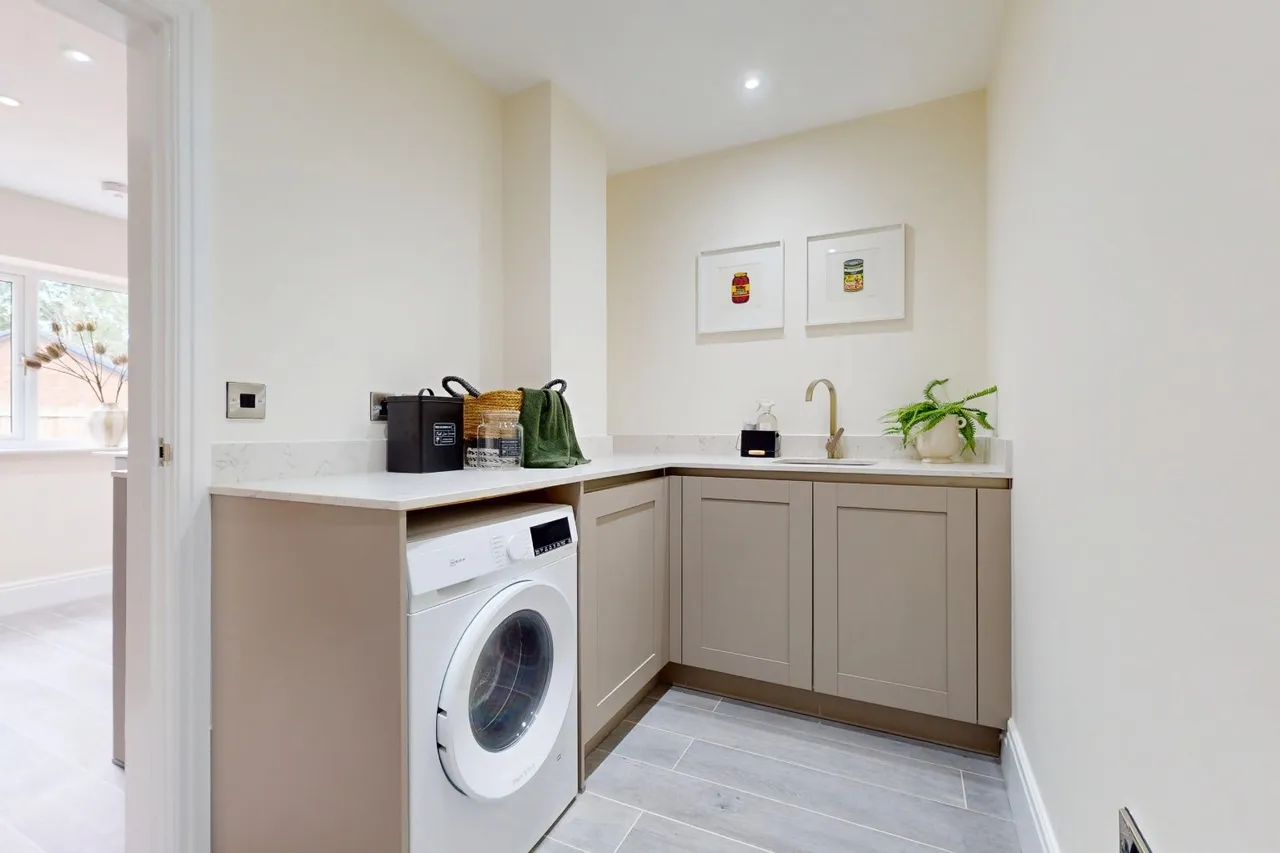 Donnerville Gardens, Admaston, Telford TF5 0DE, photo 16