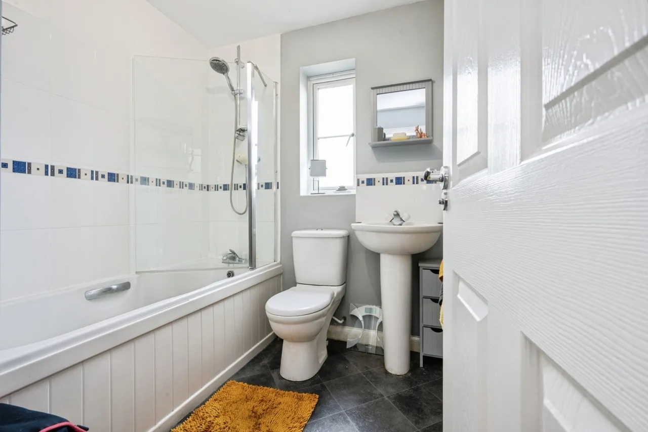 Wadsworth Court, Bedford, Bedfordshire, MK42, photo 10