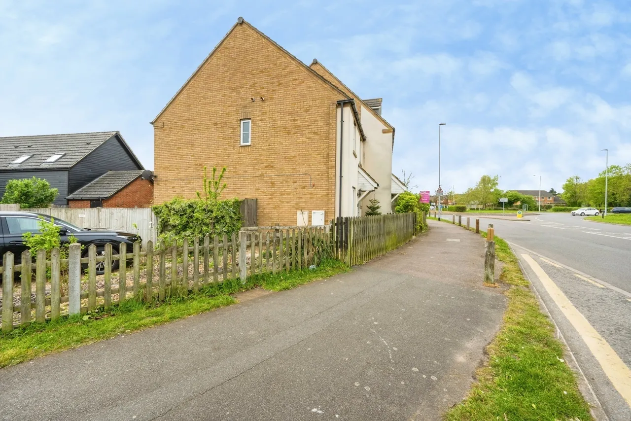 Wadsworth Court, Bedford, Bedfordshire, MK42, photo 13