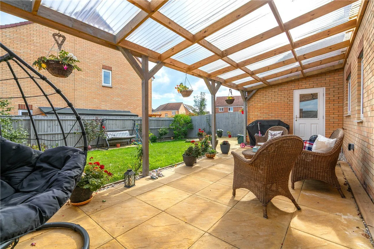 Fontwell Park Drive, Bourne, PE10, photo 16