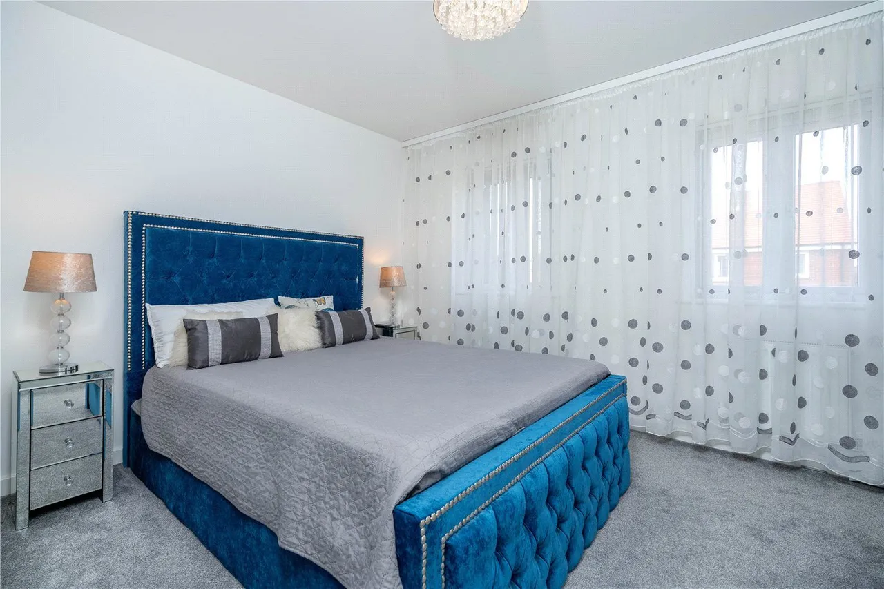 Fontwell Park Drive, Bourne, PE10, photo 11