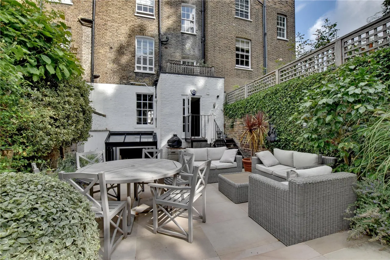 Burney Street, Greenwich, SE10, photo 13