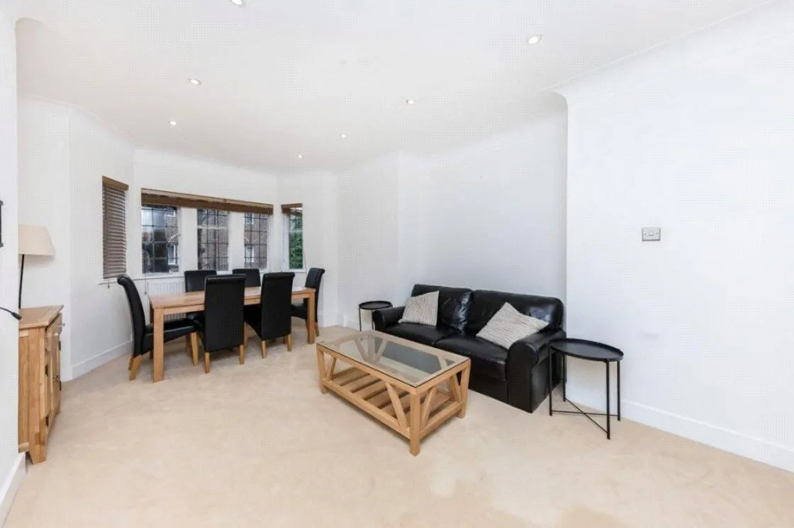 2 bed flat for sale — Tudor Close, London, NW3