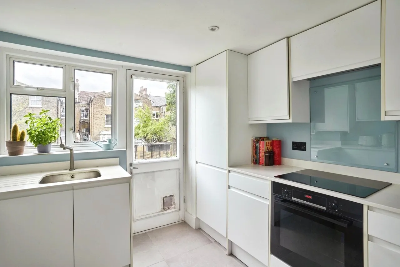 Nutbrook Street, SE15, photo 12