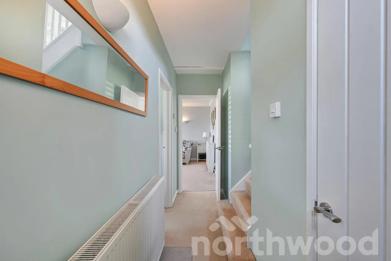 Gainsborough Road, Epsom, KT19, photo 14