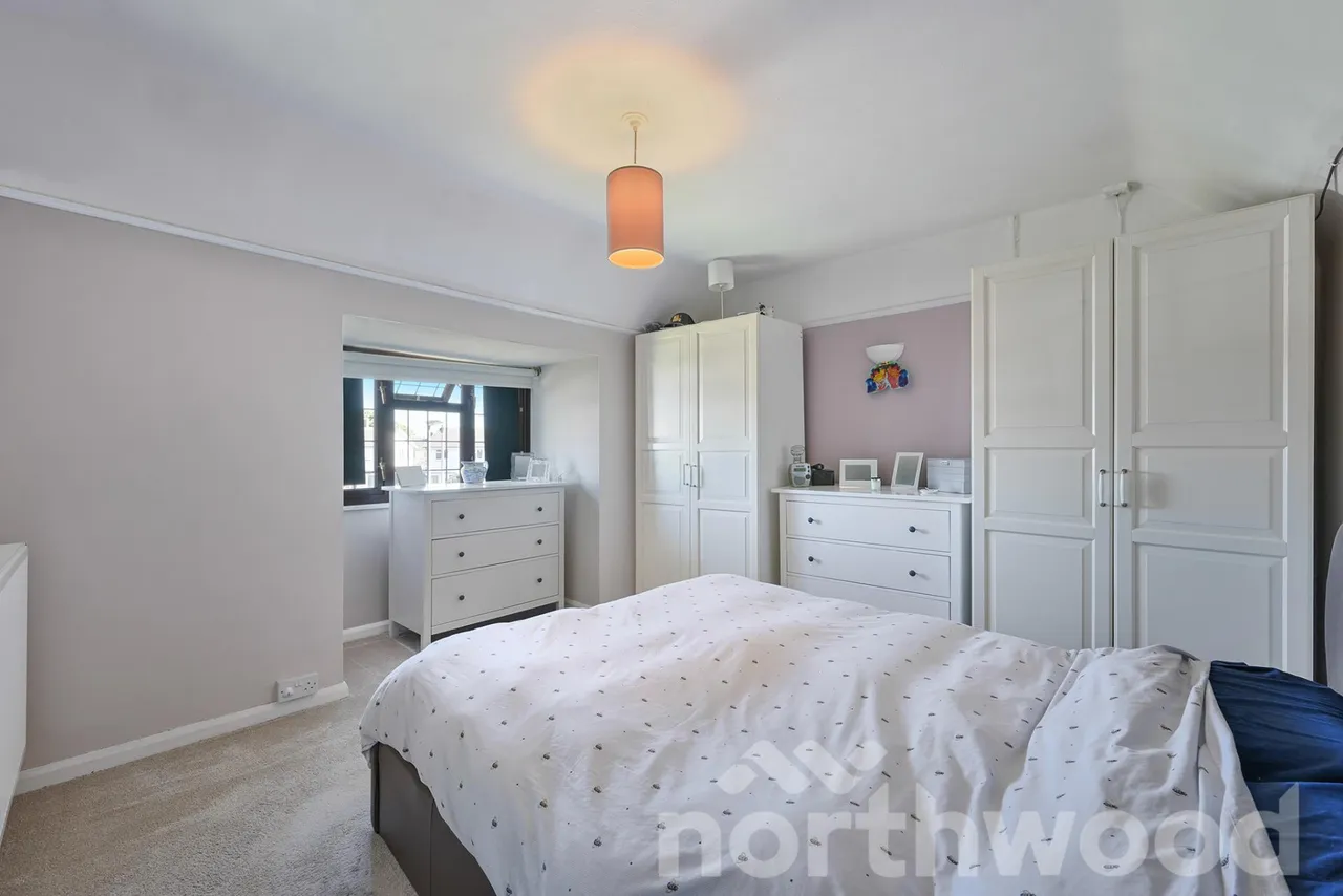 Gainsborough Road, Epsom, KT19, photo 12