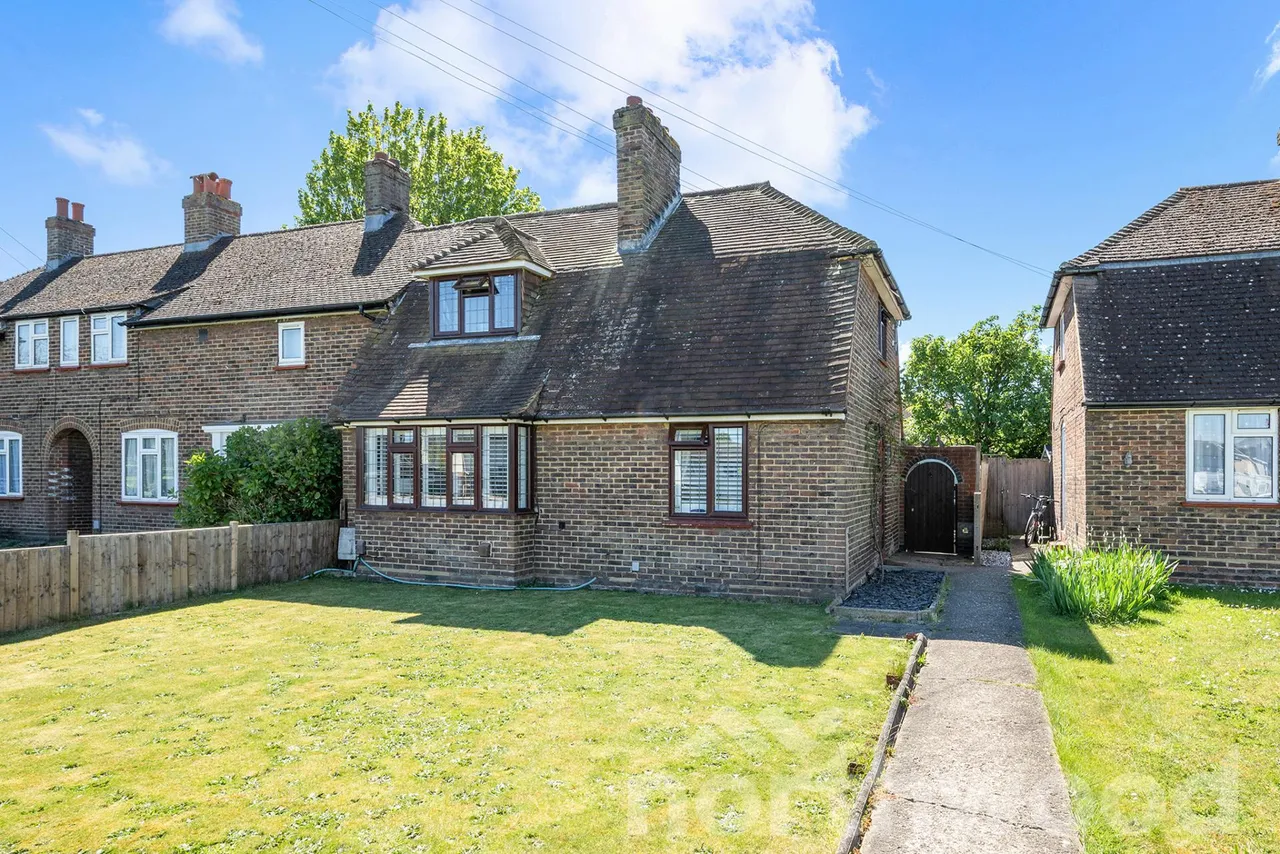3 bed house for sale, Gainsborough Road, Epsom, KT19