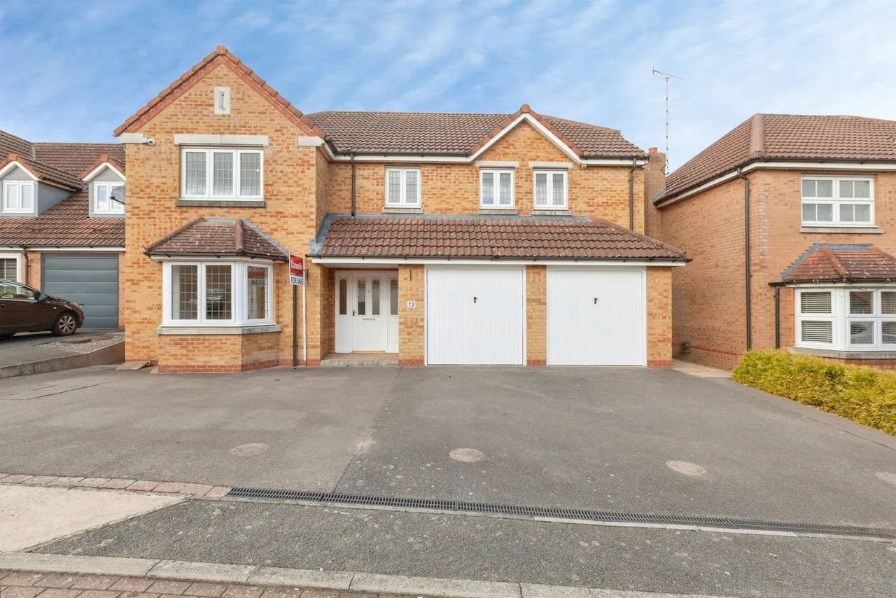 4 bed house for sale, Fell Close, Fleckney, LE8