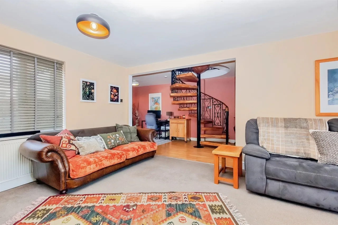 Oslo Gardens, Corby, NN18, photo 7