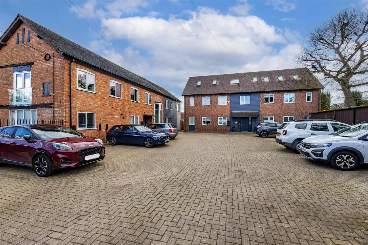 2 bed flat for sale — Old Rectory Lane, Alvechurch, Birmingham, B48 7SX