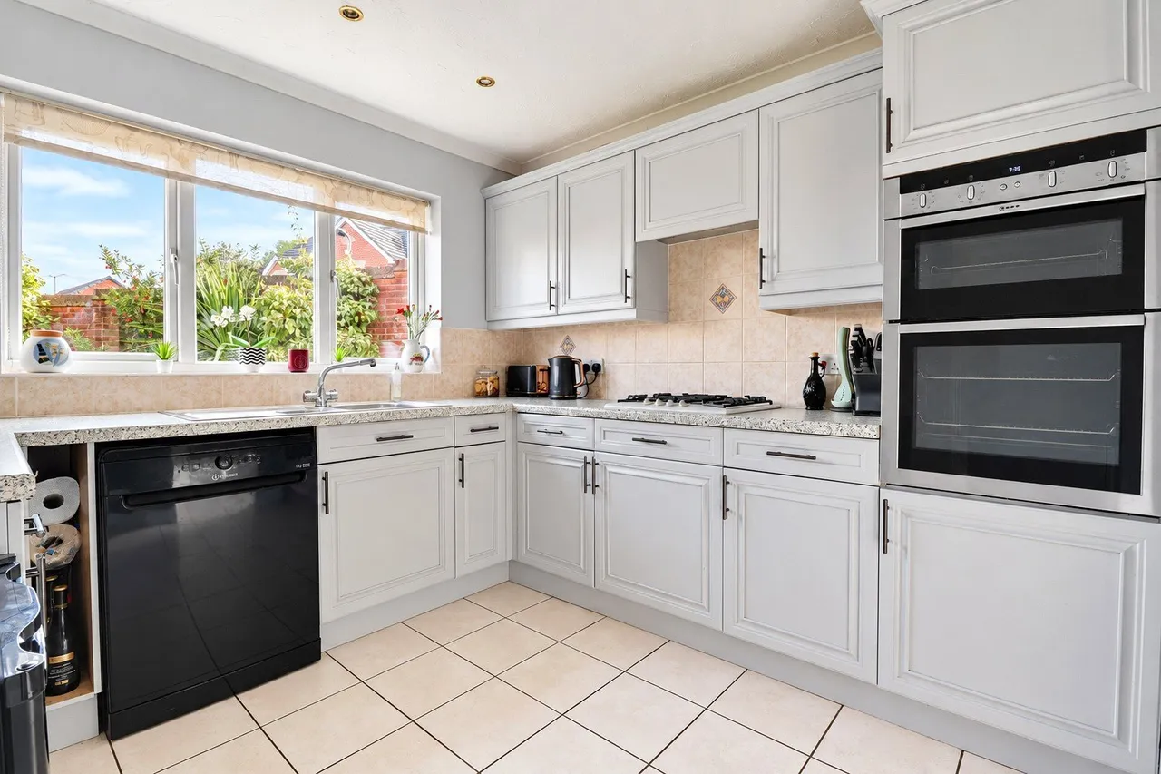 Saxons Croft, Barnstaple, EX32, photo 19
