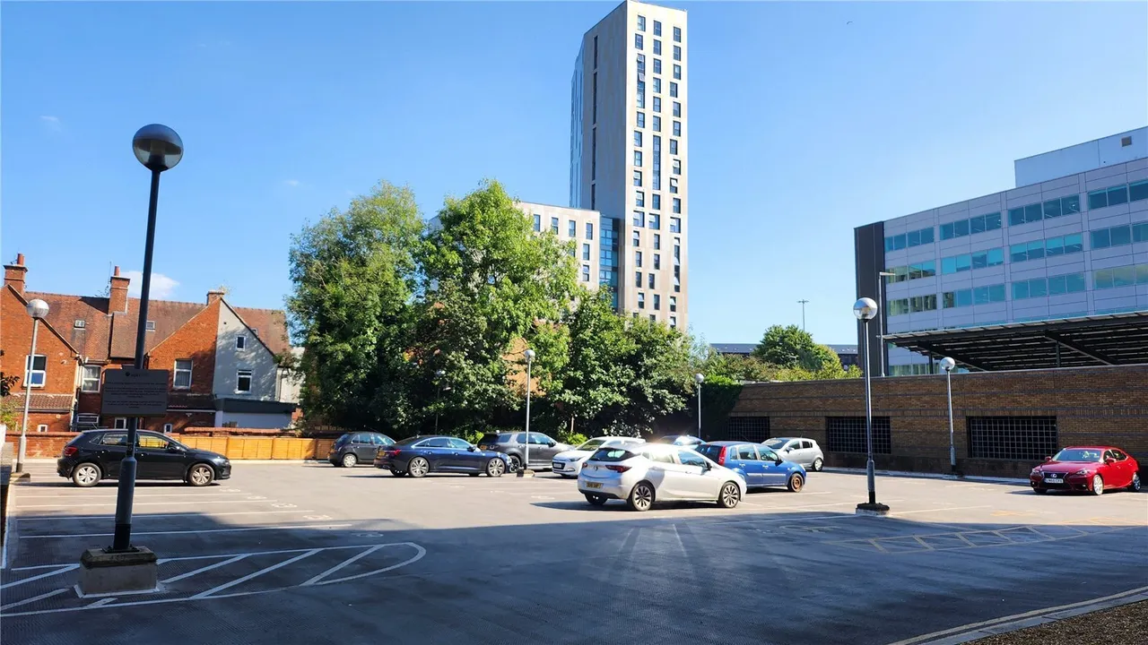 Manor House Drive, Coventry, West Midlands, CV1, photo 5