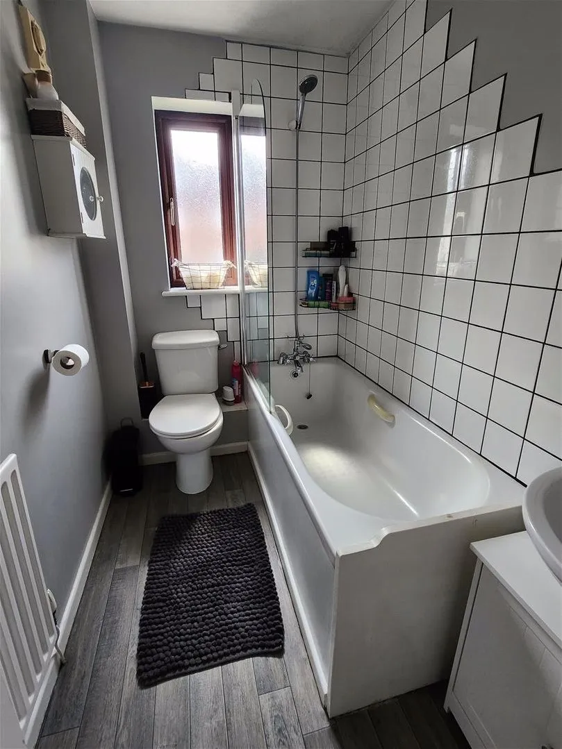 Harrison Close, Newnham, GL14, photo 6