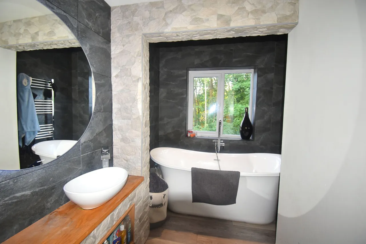 Taxal Mews, High Peak, photo 10