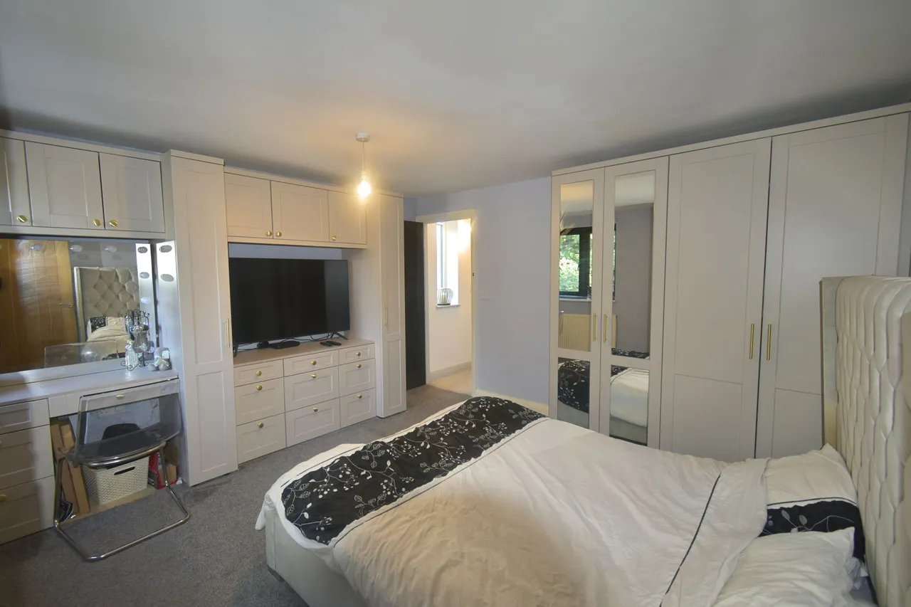 Taxal Mews, High Peak, photo 7