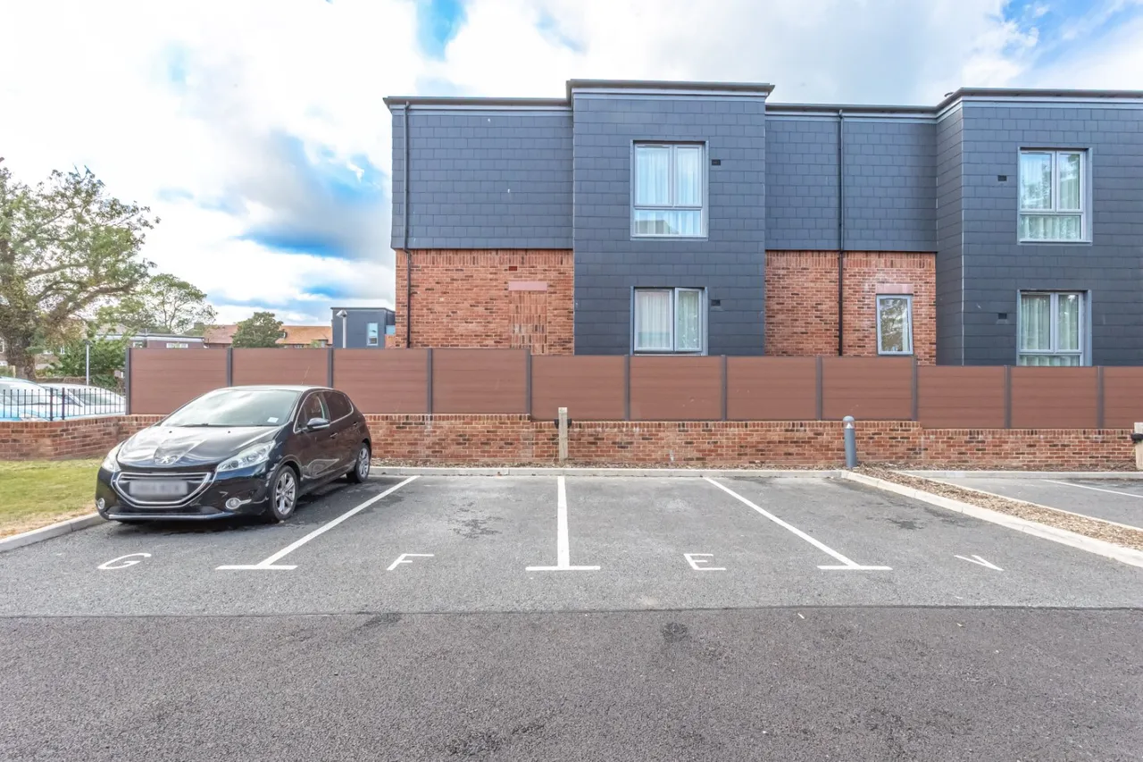 Linksfield Road, Westgate-on-Sea, CT8, photo 18