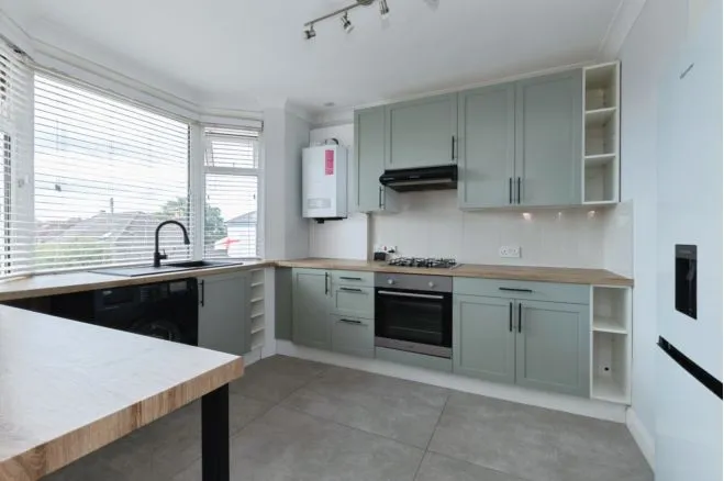 Western Avenue, Bournemouth, BH10, photo 4